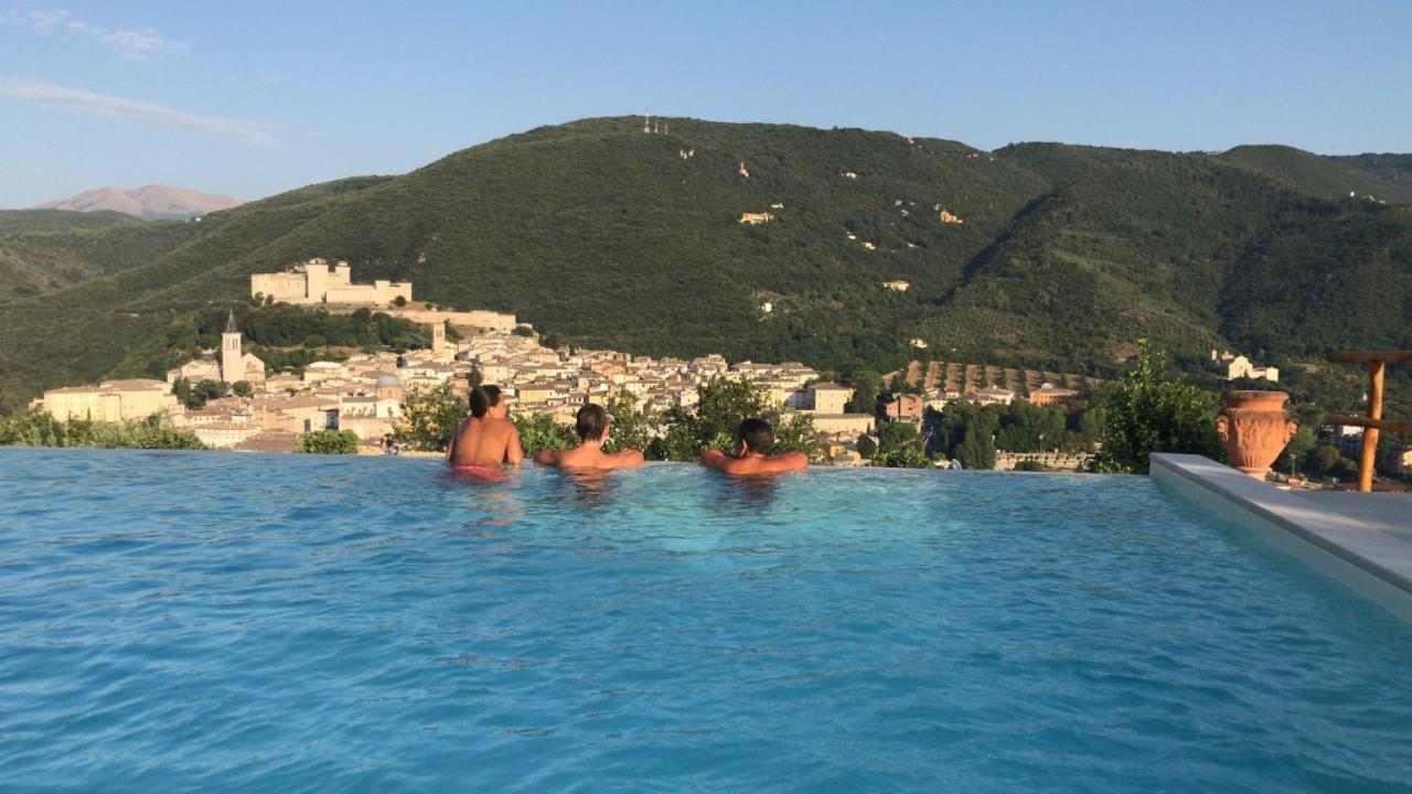 Agriturismo Collerisana Spoleto Eksteriør billede